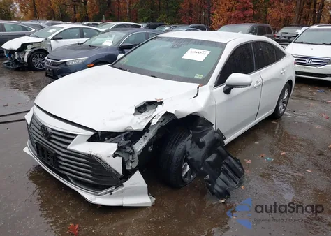 2022 Toyota Avalon Xle z USA, uszkodzony, nr VIN 4T1JZ1FB9NU082623